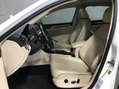 Used 2018  Volkswagen Passat 4d Sedan 2&period;0T SE at Carolina Family Motors near Mooresville&comma; NC