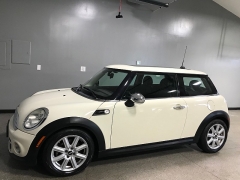 Used 2013  MINI Cooper Hardtop 2dr Cpe at Carolina Family Motors near Mooresville&comma; NC