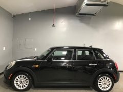 Used 2015  MINI Cooper Hardtop 4 Door 4dr HB at Carolina Family Motors near Mooresville&comma; NC