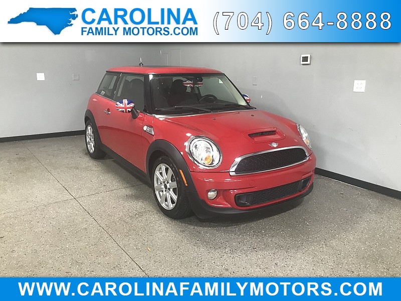 Used 2013  MINI Cooper Hardtop 2dr Cpe S at Carolina Family Motors near Mooresville, NC