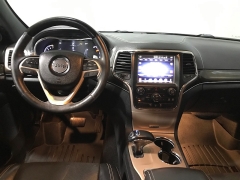 Used 2015  Jeep Grand Cherokee 4d SUV 4WD Overland at Carolina Family Motors near Mooresville&comma; NC