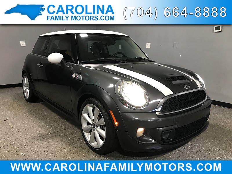 Used 2013  MINI Cooper Hardtop 2dr Cpe S at Carolina Family Motors near Mooresville&comma; NC