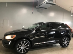 Used 2016  Volvo XC60 4d SUV AWD T6 at Carolina Family Motors near Mooresville&comma; NC