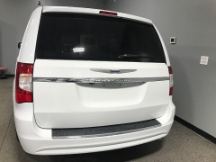 Used 2014  Chrysler Town & Country 4d Wagon Touring at Carolina Family Motors near Mooresville&comma; NC