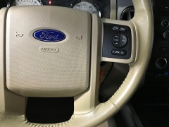 Used 2013  Ford Expedition 4d SUV 2WD XLT at Carolina Family Motors near Mooresville&comma; NC