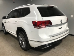 Used 2019  Volkswagen Atlas 4d SUV 3&period;6L SE Technology R-Line at Carolina Family Motors near Mooresville&comma; NC
