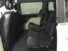 Used 2014  Chrysler Town & Country 4d Wagon Touring at Carolina Family Motors near Mooresville&comma; NC