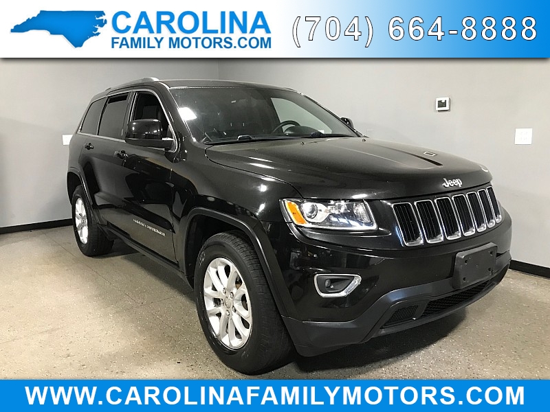 Used 2014  Jeep Grand Cherokee 4d SUV 4WD Laredo at Carolina Family Motors near Mooresville&comma; NC