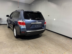 Used 2012 Toyota Highlander 4d SUV FWD (V6) at Carolina Family Motors near Mooresville, NC