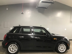 Used 2015  MINI Cooper Hardtop 4 Door 4dr HB at Carolina Family Motors near Mooresville&comma; NC