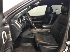 Used 2015  Jeep Grand Cherokee 4d SUV 4WD Overland at Carolina Family Motors near Mooresville&comma; NC