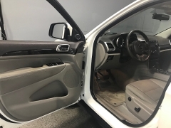 Used 2011 Jeep Grand Cherokee 4d SUV 4WD Laredo at Carolina Family Motors near Mooresville, NC