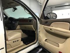 Used 2009  GMC Sierra 1500 2WD Crew Cab SLT at Carolina Family Motors near Mooresville&comma; NC