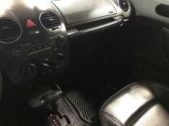 Used 2010  Volkswagen Beetle 2d Coupe Final Edition at Carolina Family Motors near Mooresville, NC