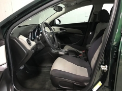 Used 2014  Chevrolet Cruze 4d Sedan LS AT at Carolina Family Motors near Mooresville&comma; NC