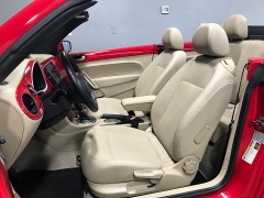 Used 2014  Volkswagen Beetle TDI 2d Convertible Auto at Carolina Family Motors near Mooresville&comma; NC