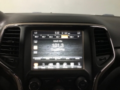 Used 2014  Jeep Grand Cherokee 4d SUV 4WD Laredo at Carolina Family Motors near Mooresville&comma; NC