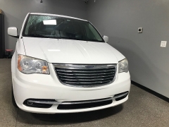 Used 2014  Chrysler Town & Country 4d Wagon Touring at Carolina Family Motors near Mooresville&comma; NC