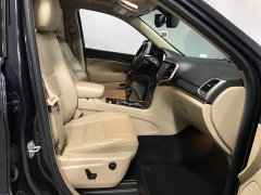 Used 2014 Jeep Grand Cherokee 4d SUV 2WD Limited at Carolina Family Motors near Mooresville, NC