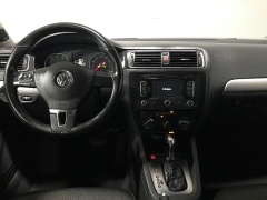 Used 2012  Volkswagen Jetta 4d Sedan SEL Auto&sol;PZEV at Carolina Family Motors near Mooresville&comma; NC