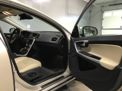 Used 2017  Volvo V60 4d Wagon FWD T5 Platinum at Carolina Family Motors near Mooresville&comma; NC