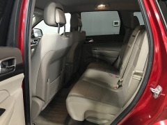 Used 2011  Jeep Grand Cherokee 4d SUV 4WD Laredo at Carolina Family Motors near Mooresville&comma; NC
