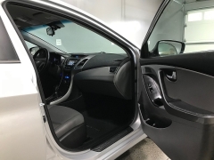 Used 2016  Hyundai Elantra 4d Sedan Limited at Carolina Family Motors near Mooresville&comma; NC