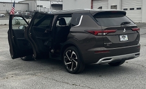 Used 2024  Mitsubishi Outlander SEL FWD at The Gilstrap Family Dealerships near Easley&comma; SC