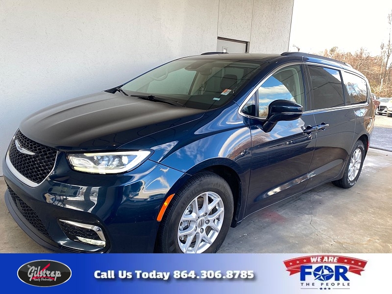 Used 2022  Chrysler Pacifica Touring L FWD at The Gilstrap Family Dealerships near Easley, SC