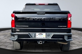 Used 2022  Chevrolet Silverado 1500 2WD Crew Cab 147" Custom at The Gilstrap Family Dealerships near Easley&comma; SC