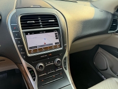 Used 2018  Lincoln MKX 4d SUV AWD Reserve 3&period;7L at The Truck Farm near Easley&comma; SC
