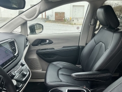 Used 2024  Chrysler Pacifica Touring L FWD at The Gilstrap Family Dealerships near Easley&comma; SC