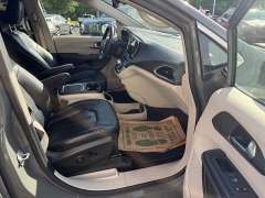 Used 2022  Chrysler Pacifica Hybrid Touring L FWD at The Truck Farm near Easley&comma; SC