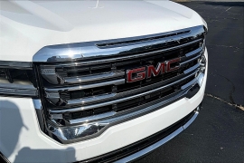 Used 2023  GMC Acadia FWD 4dr SLT at The Gilstrap Family Dealerships near Easley, SC