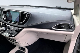 Used 2022  Chrysler Pacifica Hybrid Touring L FWD at The Gilstrap Family Dealerships near Easley&comma; SC