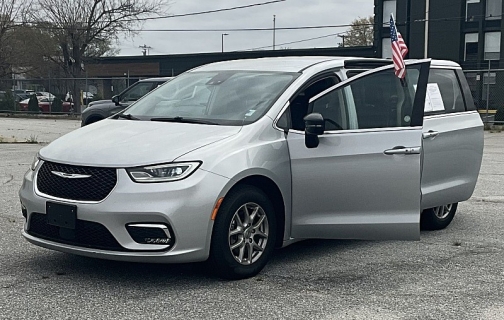 Used 2024 Chrysler Pacifica Touring L FWD at Greenville Truck Farm near Greenville, SC