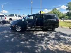 Used 2022  Chrysler Pacifica Touring L FWD at The Truck Farm near Easley&comma; SC