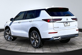 New 2026  Mitsubishi Outlander SE S-AWC at The Gilstrap Family Dealerships near Easley&comma; SC