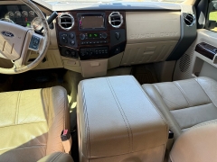 Used 2008  Ford Super Duty F-250 4WD Crew Cab Lariat at The Truck Farm near Easley&comma; SC