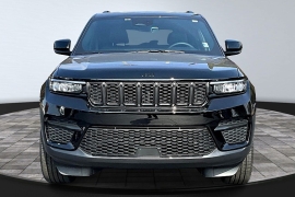 Used 2025  Jeep Grand Cherokee Altitude 4x2 at The Gilstrap Family Dealerships near Easley, SC