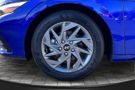 Used 2024  Hyundai Elantra SEL IVT at The Gilstrap Family Dealerships near Easley&comma; SC