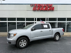 Used 2018  Nissan Titan 2WD Crew Cab SV at The Truck Farm near Easley&comma; SC