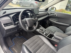 Used 2024  Mitsubishi Outlander Plug-In Hybrid SE S-AWC w&sol;Tech Pkg at The Truck Farm near Easley&comma; SC