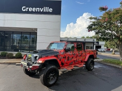 Used 2020  Jeep Gladiator Crew Cab Sport at The Truck Farm near Easley&comma; SC