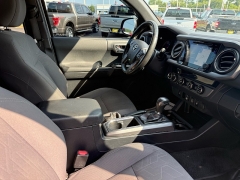 Used 2018  Toyota Tacoma 4WD Double Cab TRD Off-Road Auto at The Truck Farm near Easley&comma; SC