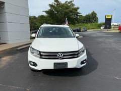 Used 2015  Volkswagen Tiguan 4d SUV SE w&sol;Appearance at The Truck Farm near Easley&comma; SC