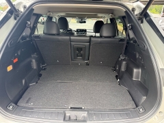 Used 2024  Mitsubishi Outlander Plug-In Hybrid SE S-AWC w&sol;Tech Pkg at The Truck Farm near Easley&comma; SC