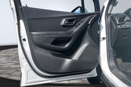 Used 2022  Chevrolet Trax FWD 4dr LT at The Gilstrap Family Dealerships near Easley&comma; SC