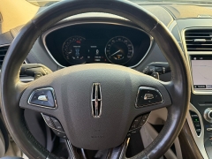 Used 2018  Lincoln MKX 4d SUV AWD Reserve 3&period;7L at The Truck Farm near Easley&comma; SC