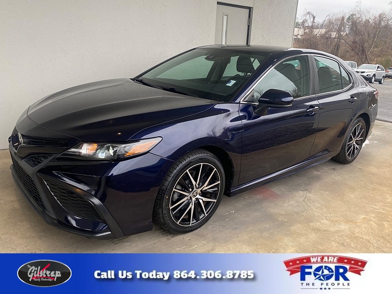 Used 2021  Toyota Camry SE Auto (Natl) at The Gilstrap Family Dealerships near Easley, SC